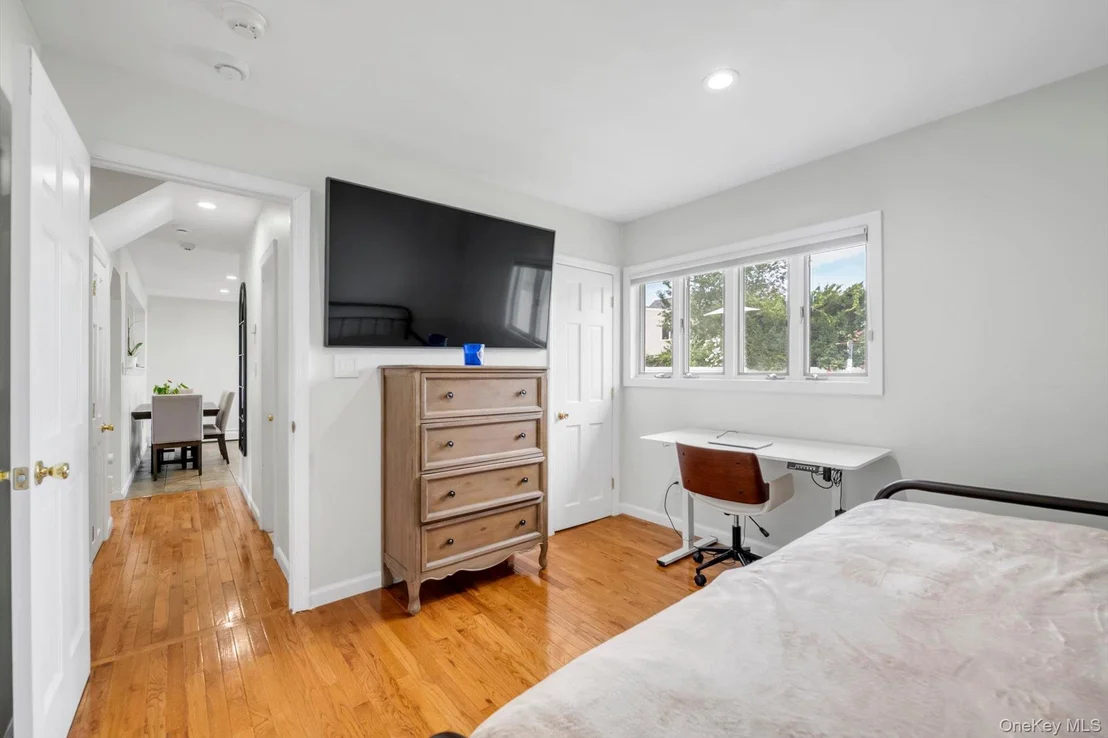 Photo of 1055 Jefferson Street