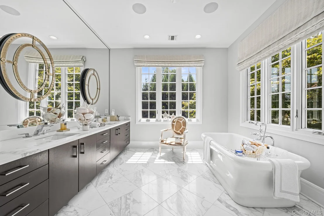 Photo of 73 Park Drive S