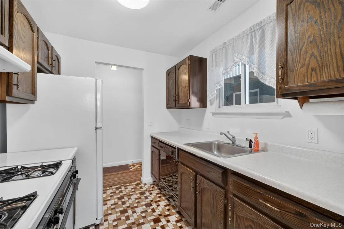 Photo of Unit C1STFLOOR at 301 Commons Way