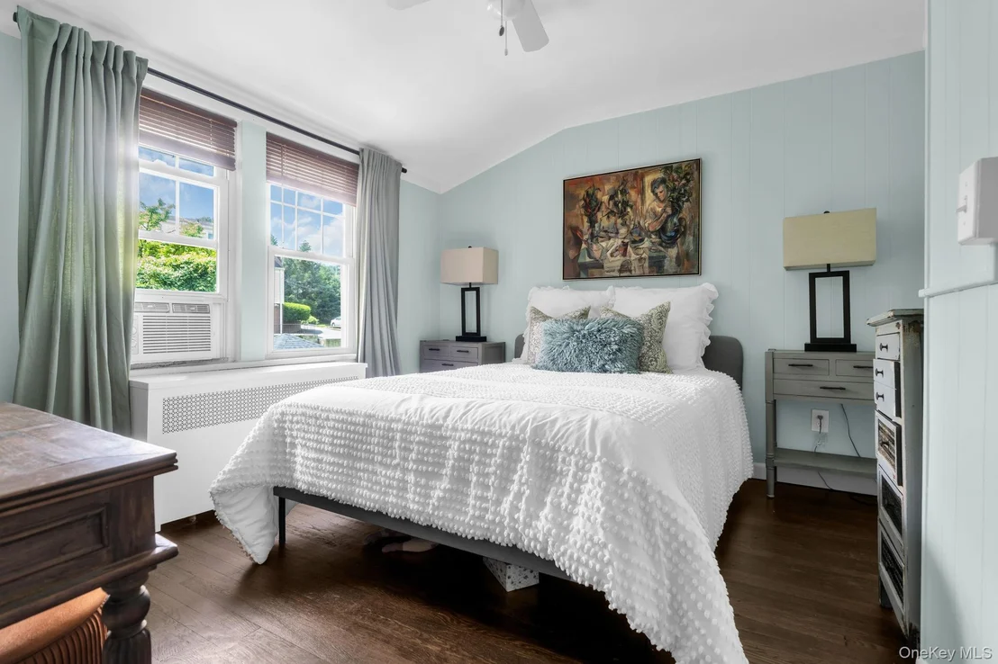 Photo of 24 Howard Avenue