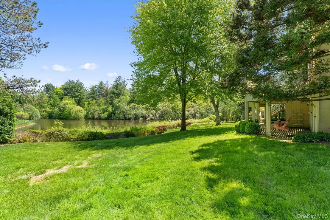 Photo of 9 Purchase Hills Drive