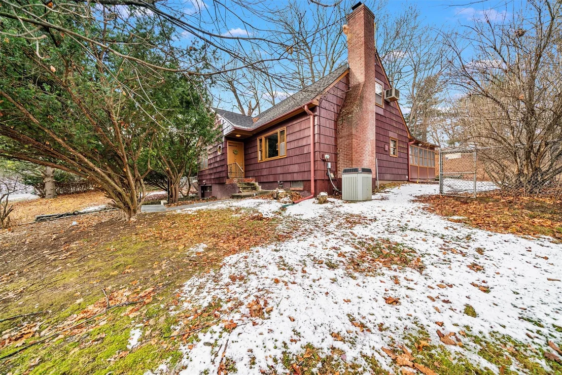 Photo of 144 Lakes Road