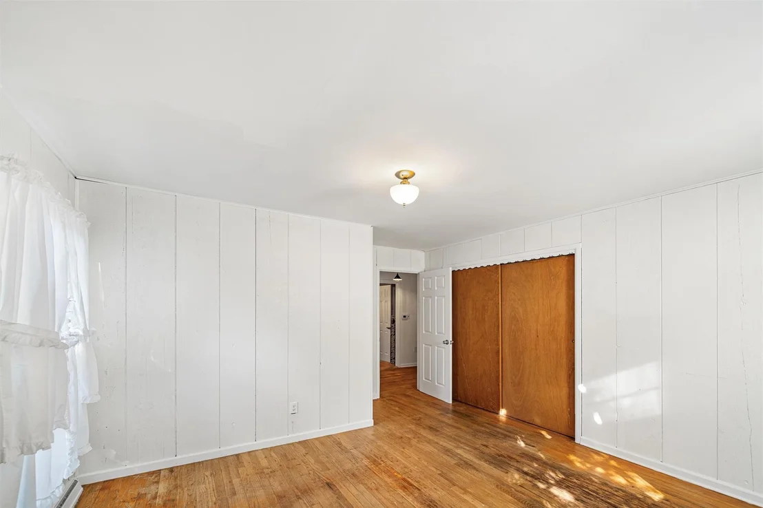 Photo of 144 Lakes Road