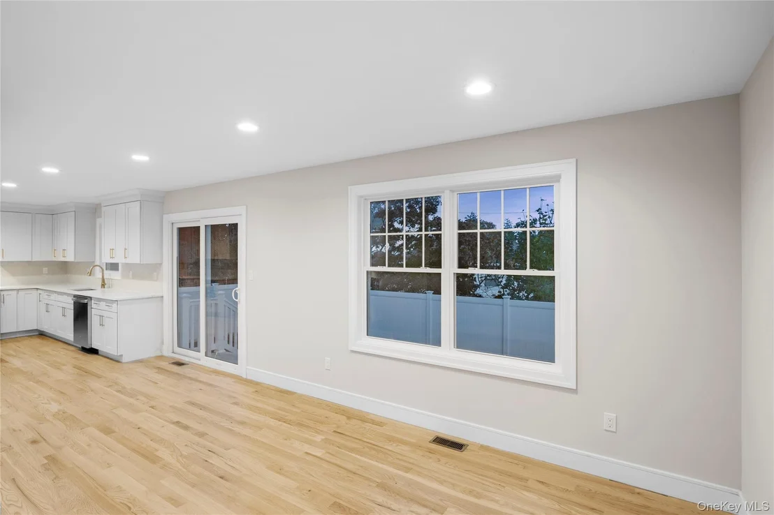 Photo of 335 Evans Avenue