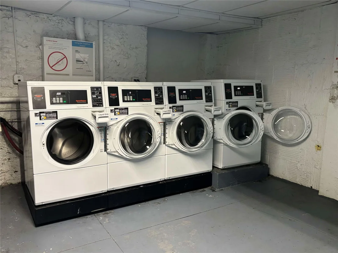 Photo of Unit 1D at 808 Bronx River