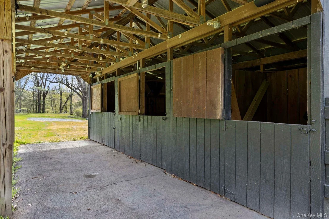 Photo of 452 Mountain Road