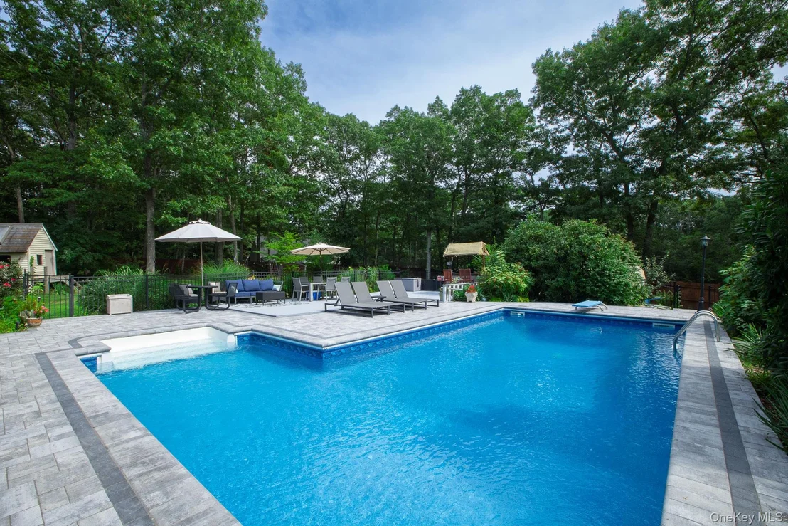 Photo of 30 Long Pond Road