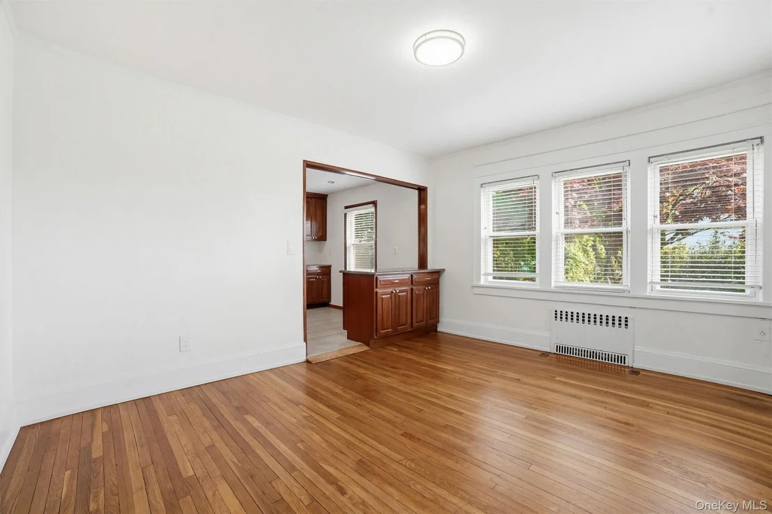 Photo of 42 Beverly Road