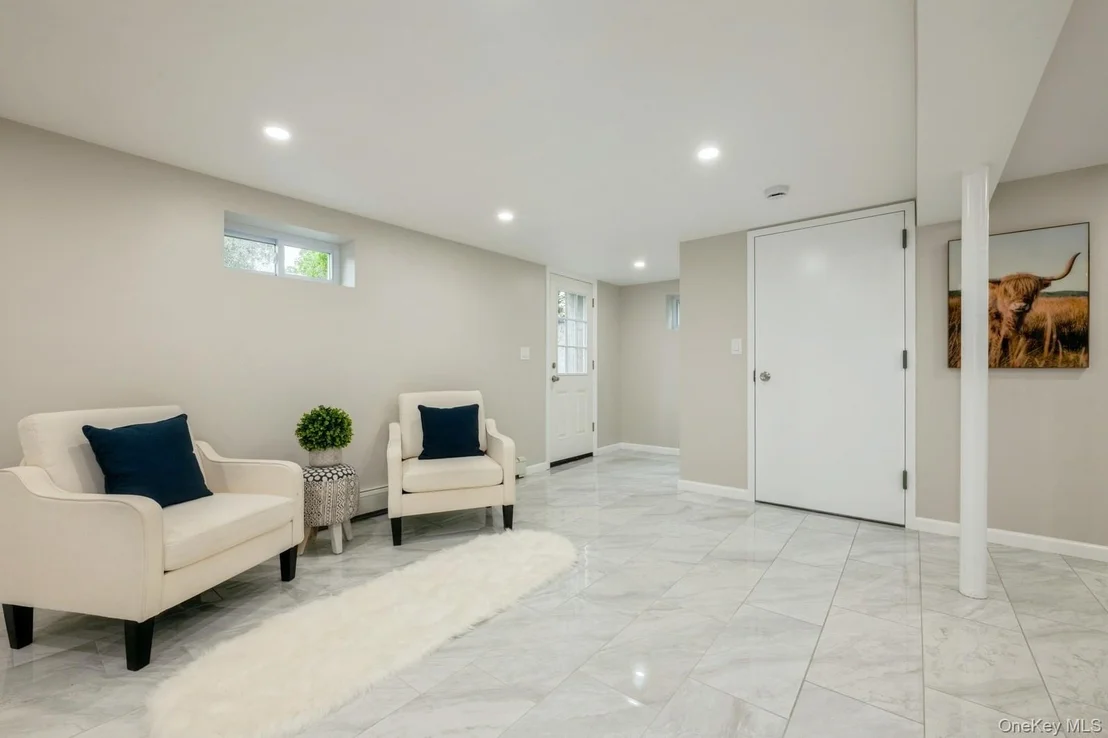 Photo of 1086 Lehman Road