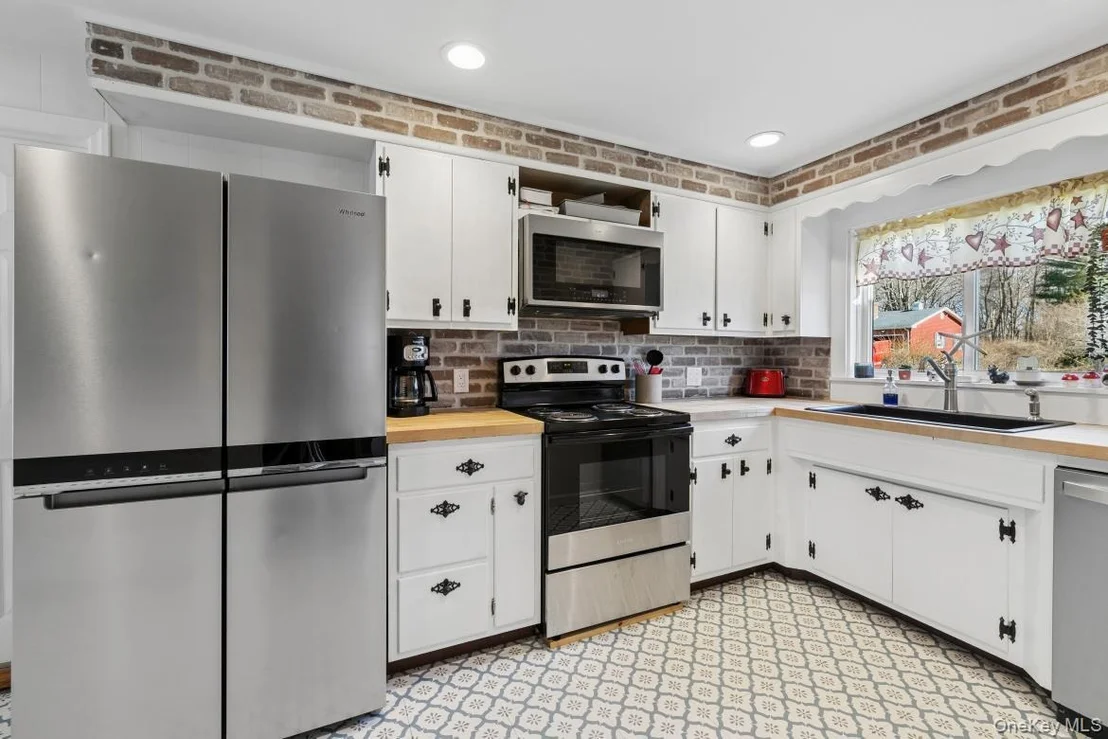 Photo of 51 Lockitt Drive