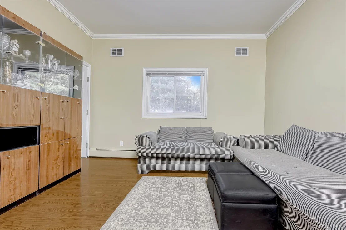 Photo of 8 Kings Gate Road