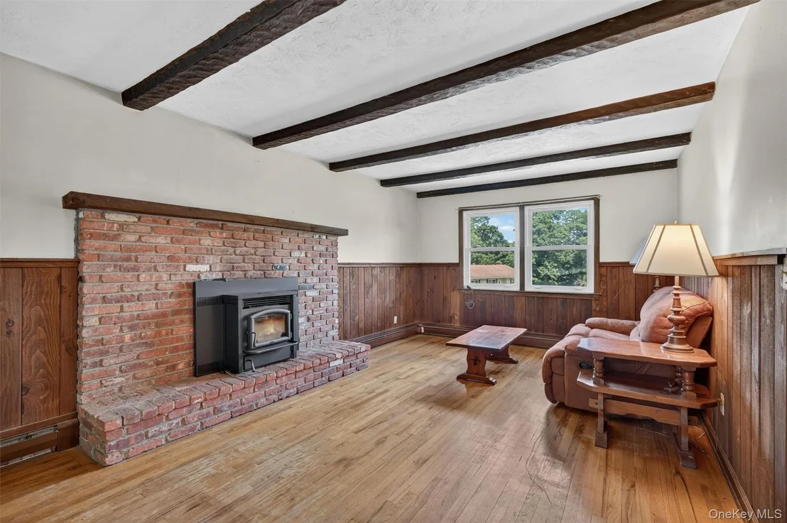 Photo of 33 Winchester Drive