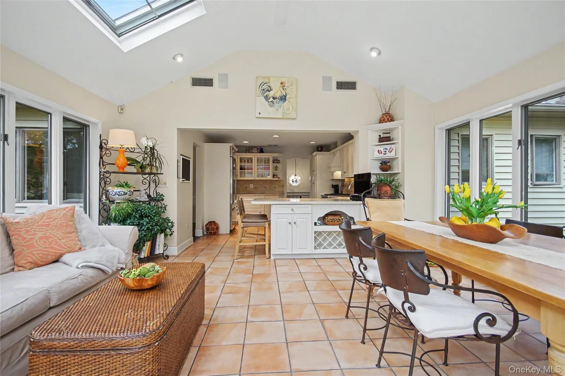 Photo of 102 Nicholson Road