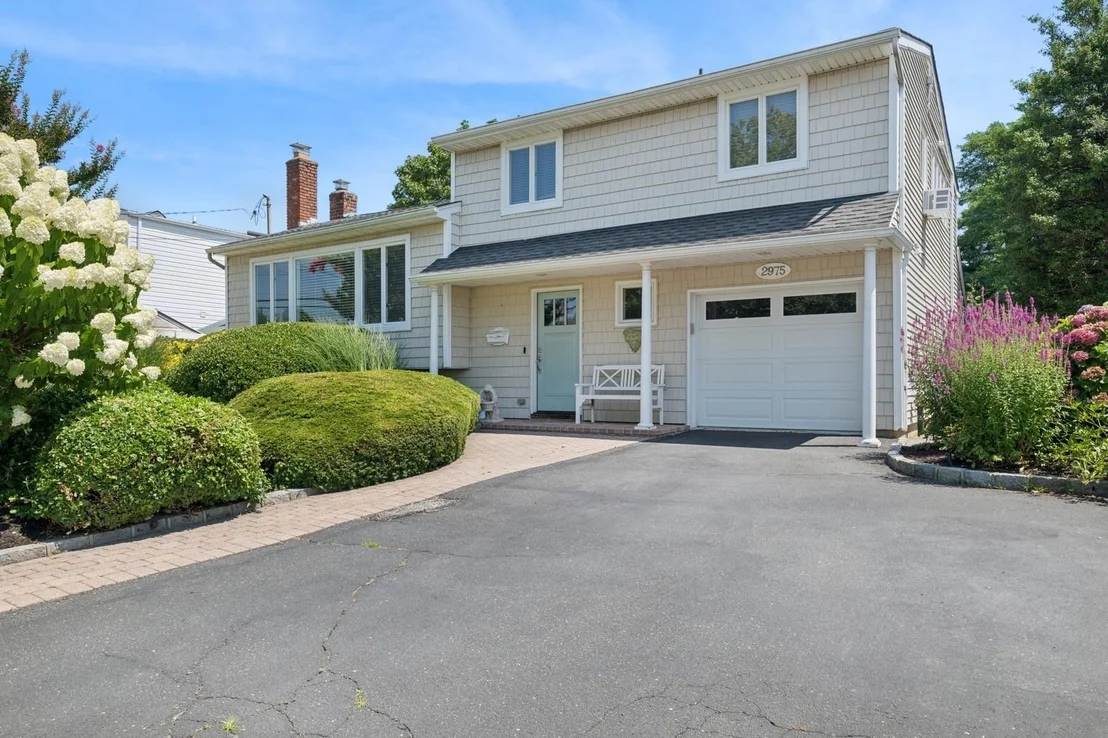 Photo of 2975 Susan Road