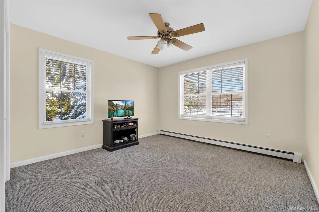 Photo of 192 Robinson Lane
