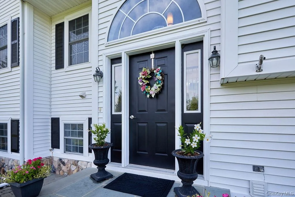 Photo of 274 Robinson Lane
