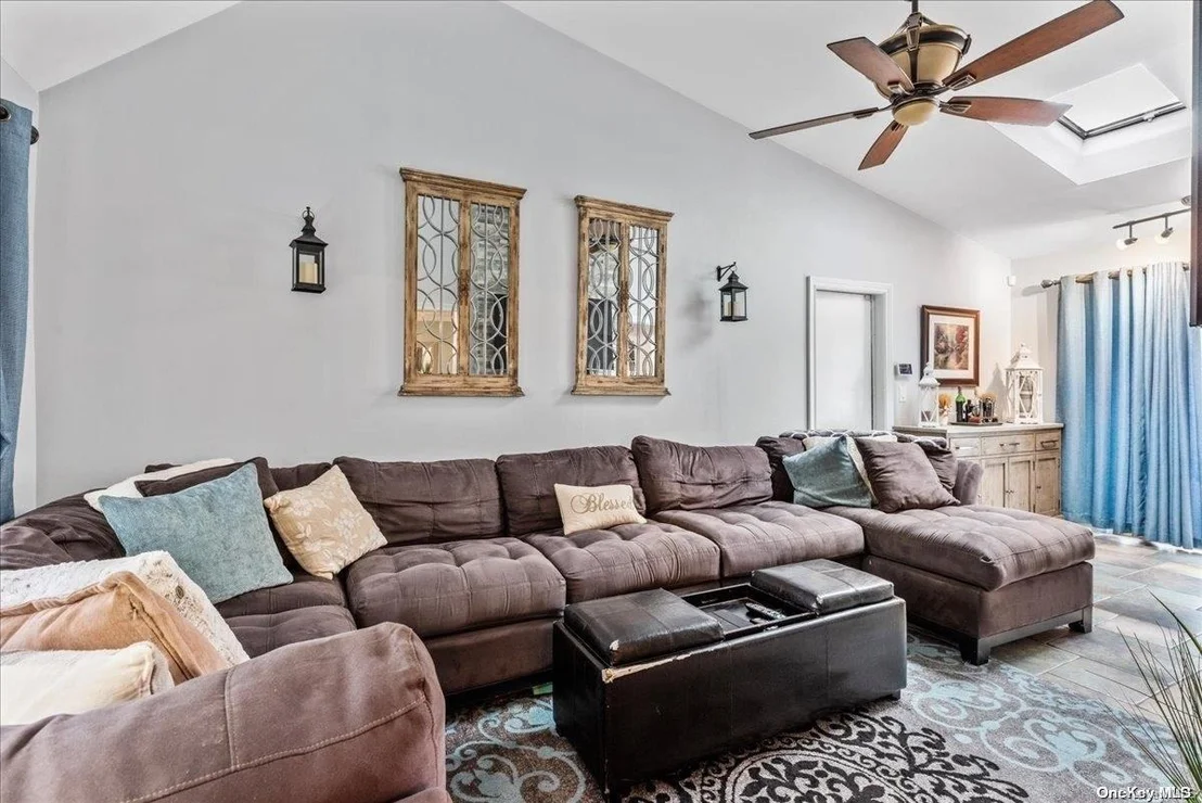 Photo of 9 Balfour Drive