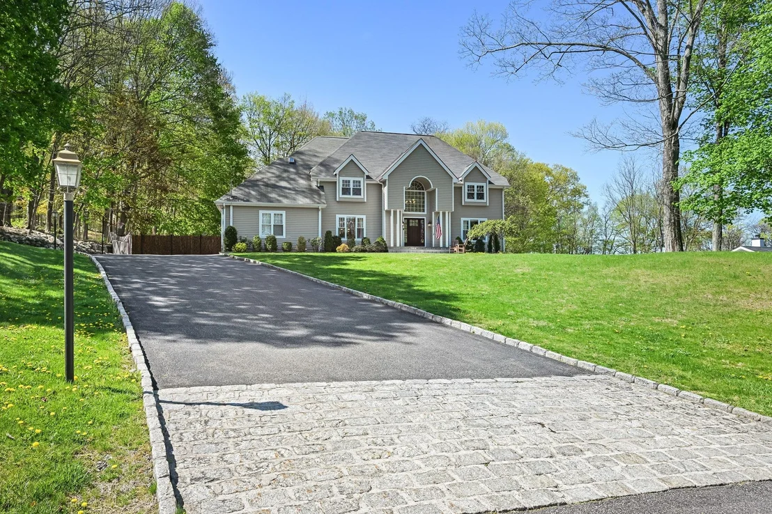 Photo of 3 Pinegrove Drive