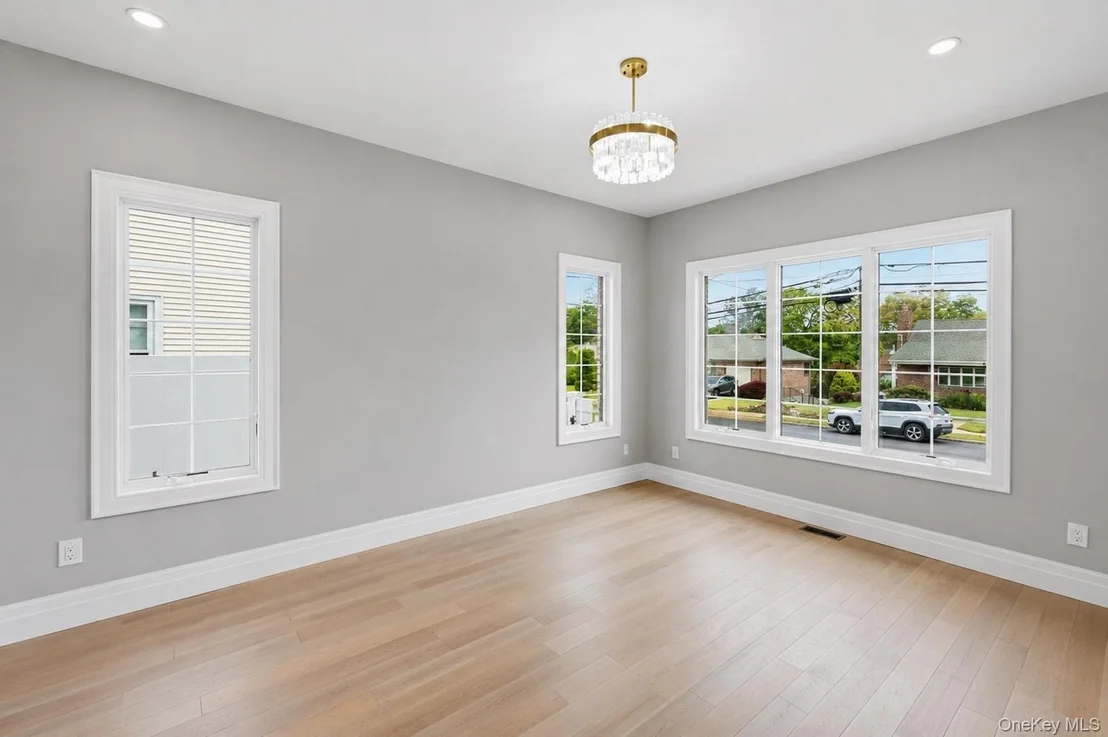 Photo of 37 Beverly Drive