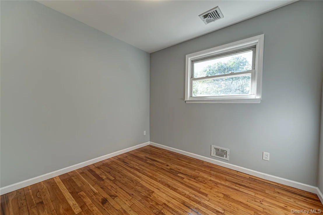 Photo of 5 Durst Drive