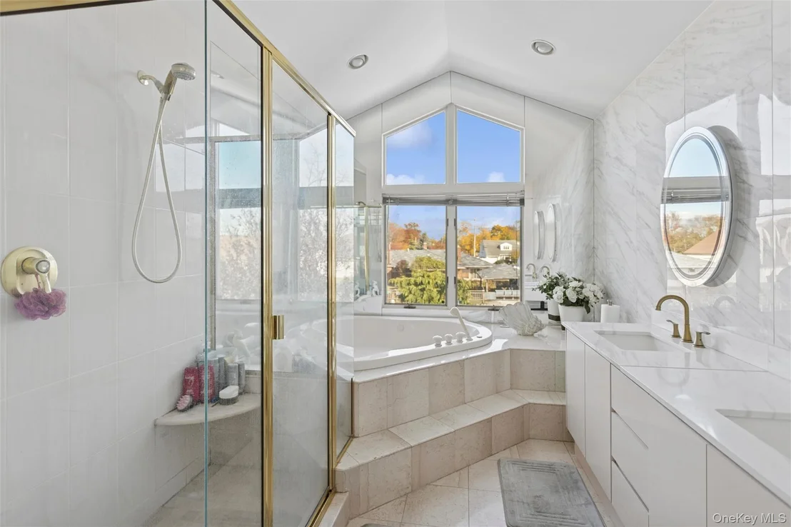 Photo of 2729 Shore Drive