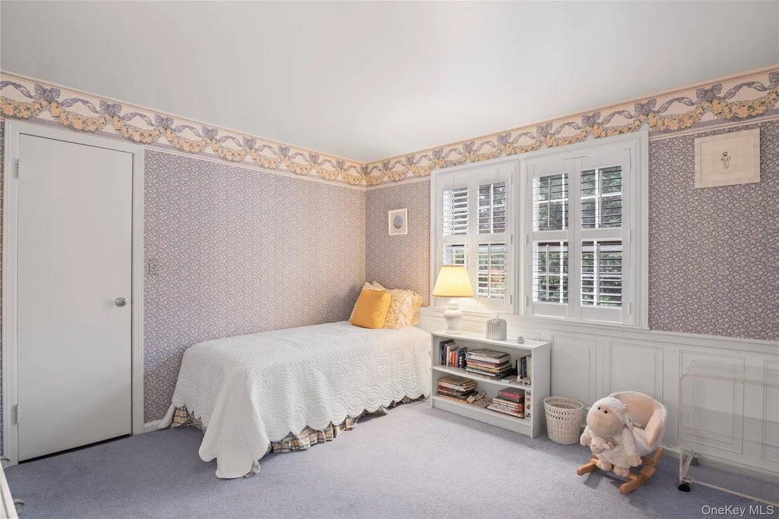 Photo of 1276 Ridge Road