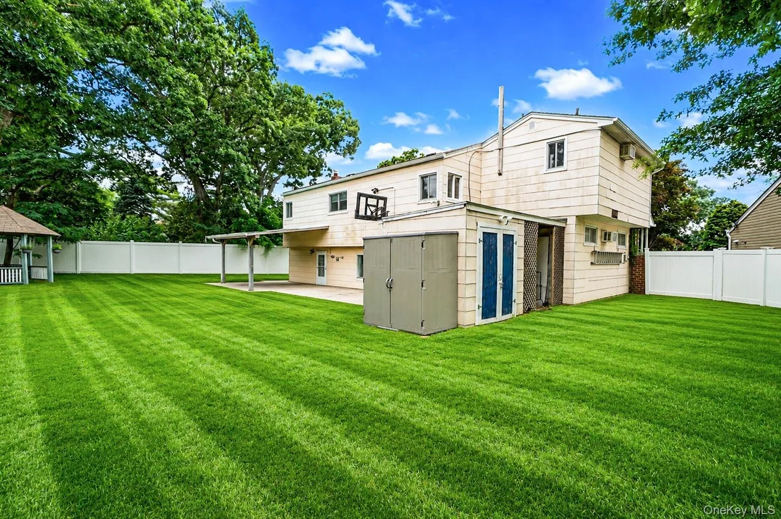 Photo of 2275 Hynes Place