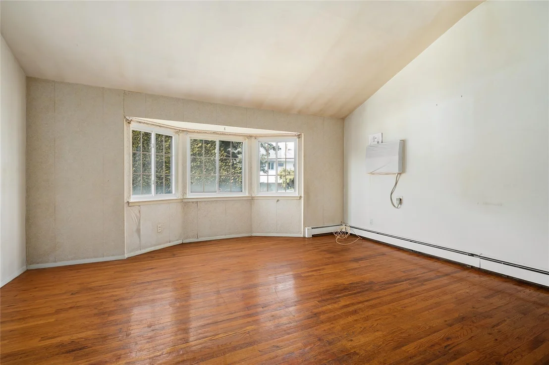 Photo of 2491 Malibu Road