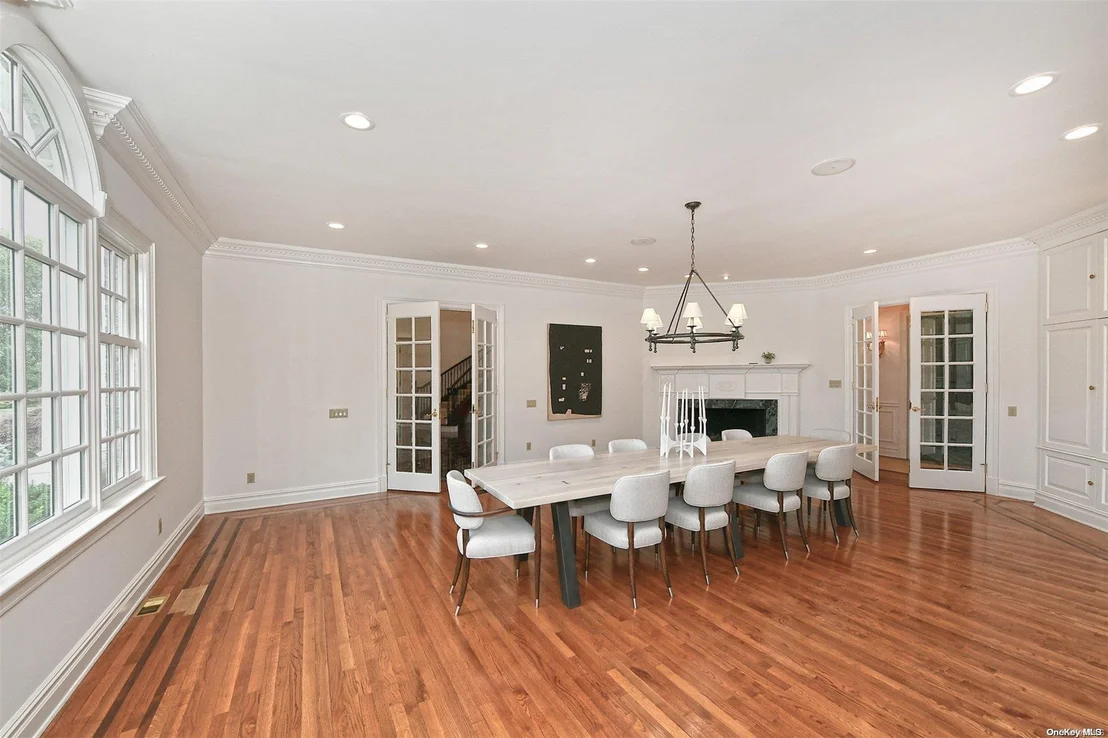 Photo of 9 Colonial Drive