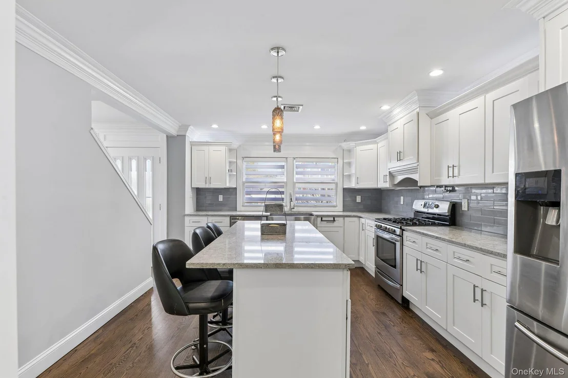 Photo of 958 Alan Drive