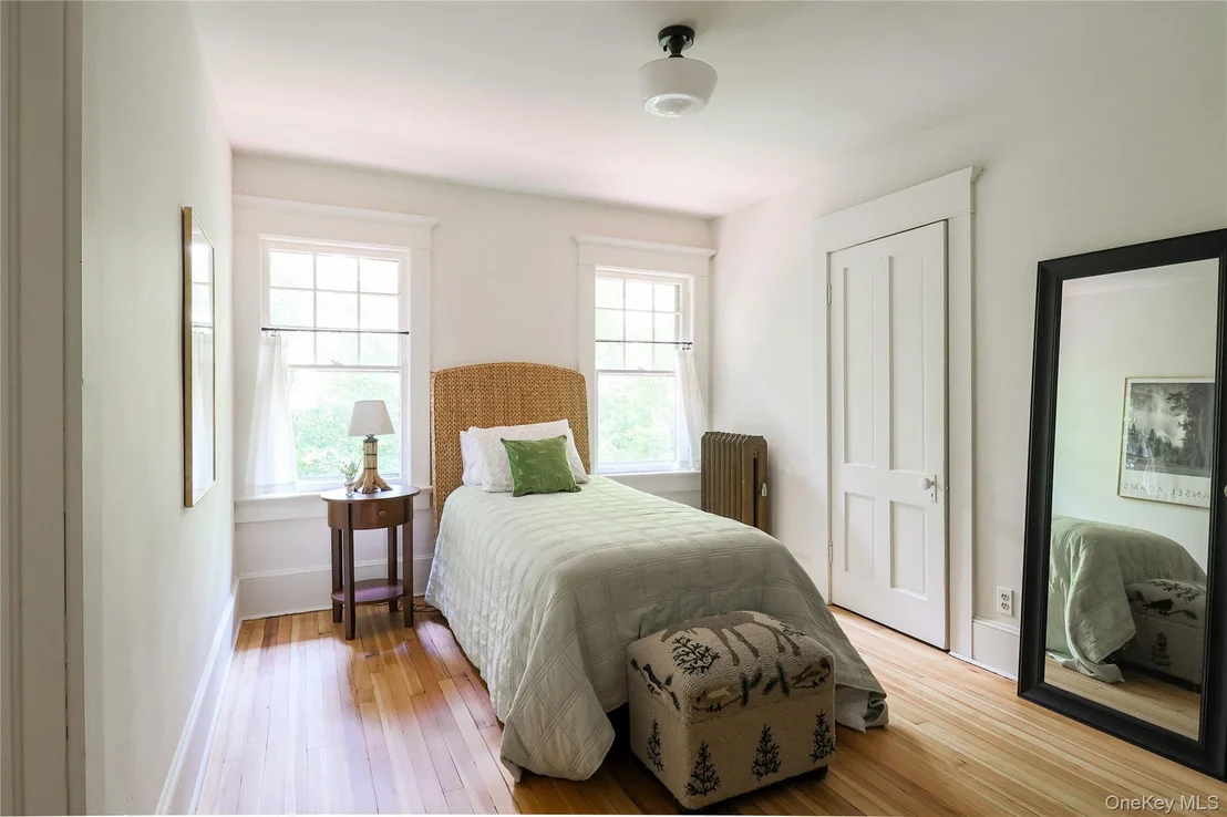 Photo of 12 Highview Avenue