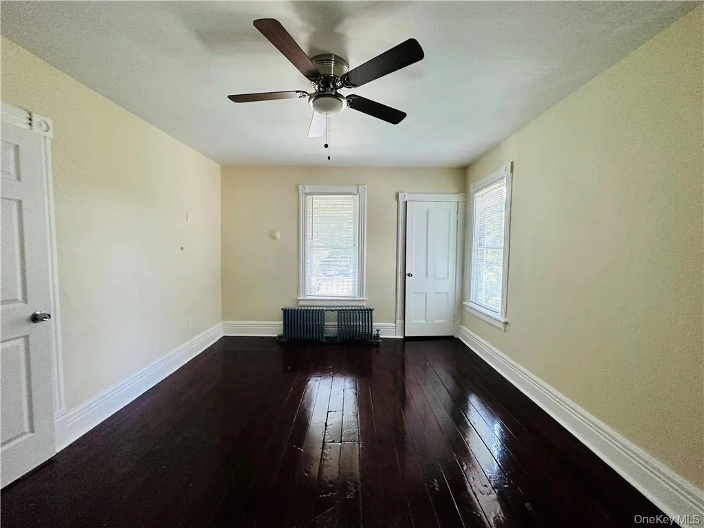 Photo of 32 Hooker Avenue