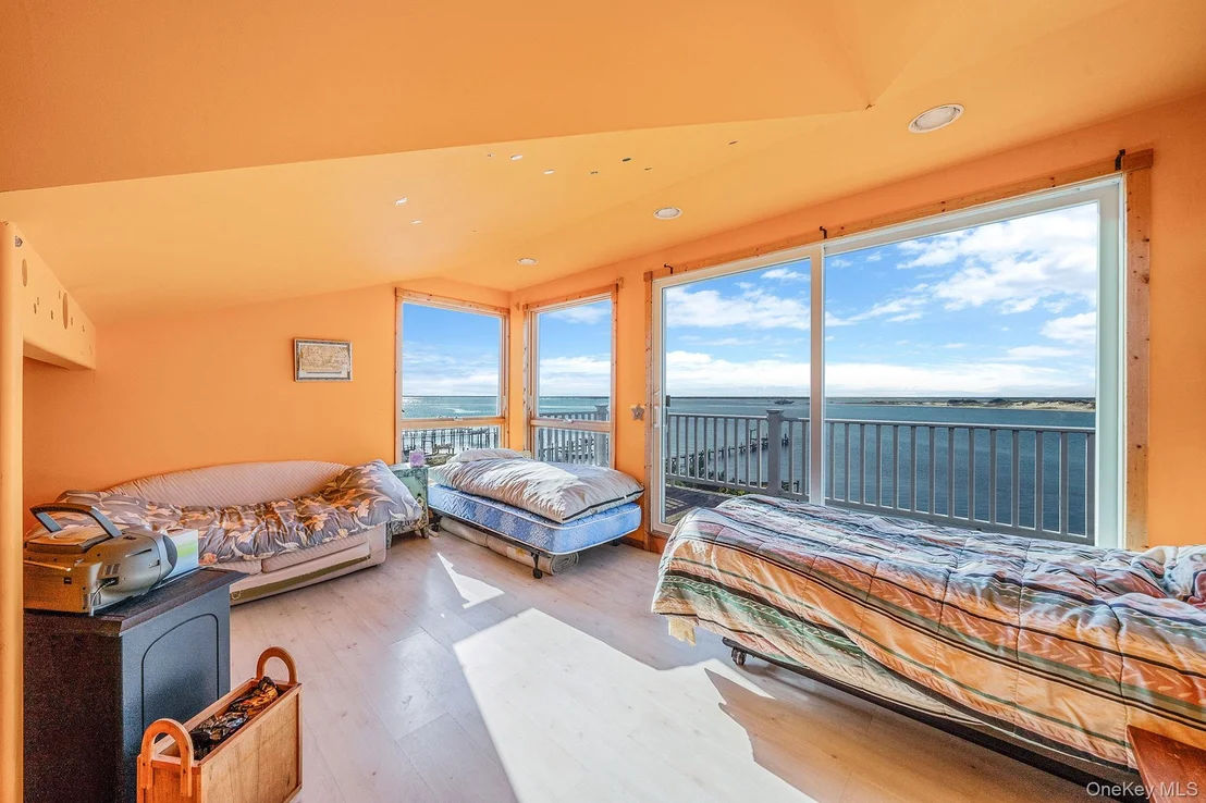 Photo of 240A Oak Beach Road
