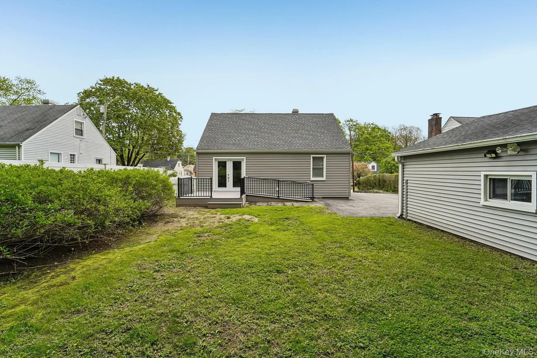 Photo of 841 King Street