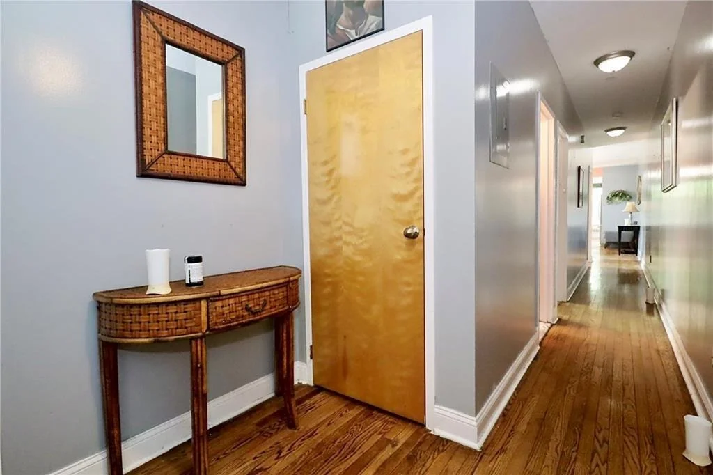 Photo of Unit 4E at 848 Park Place