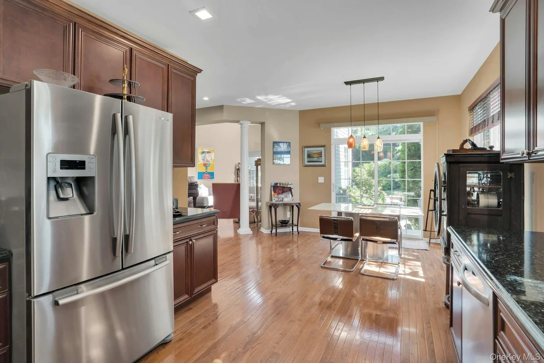 Photo of 420 Stonecrop Road