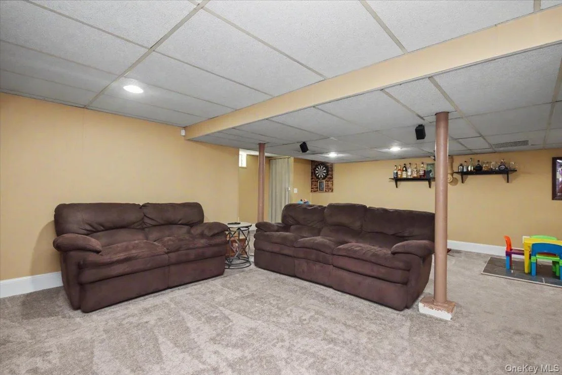 Photo of 9 Mansion Drive