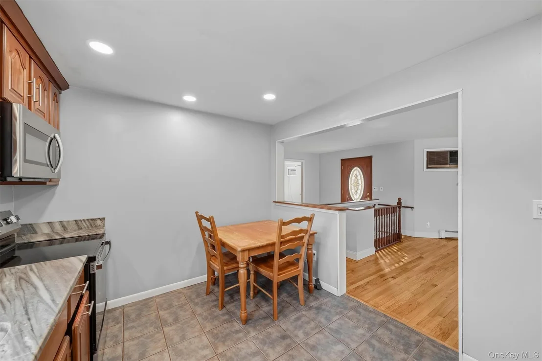 Photo of 48 Lake Side Drive