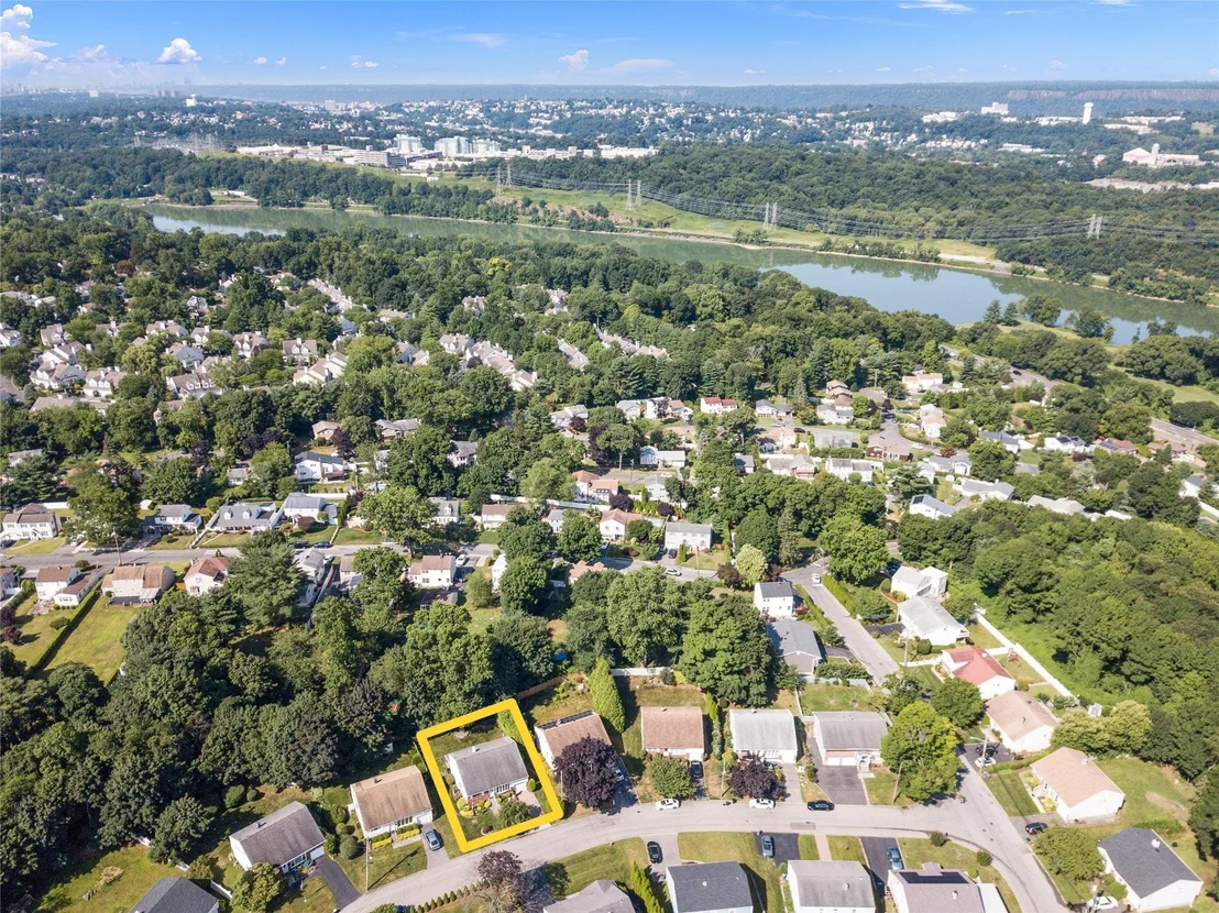 Photo of 24 Westwind Road