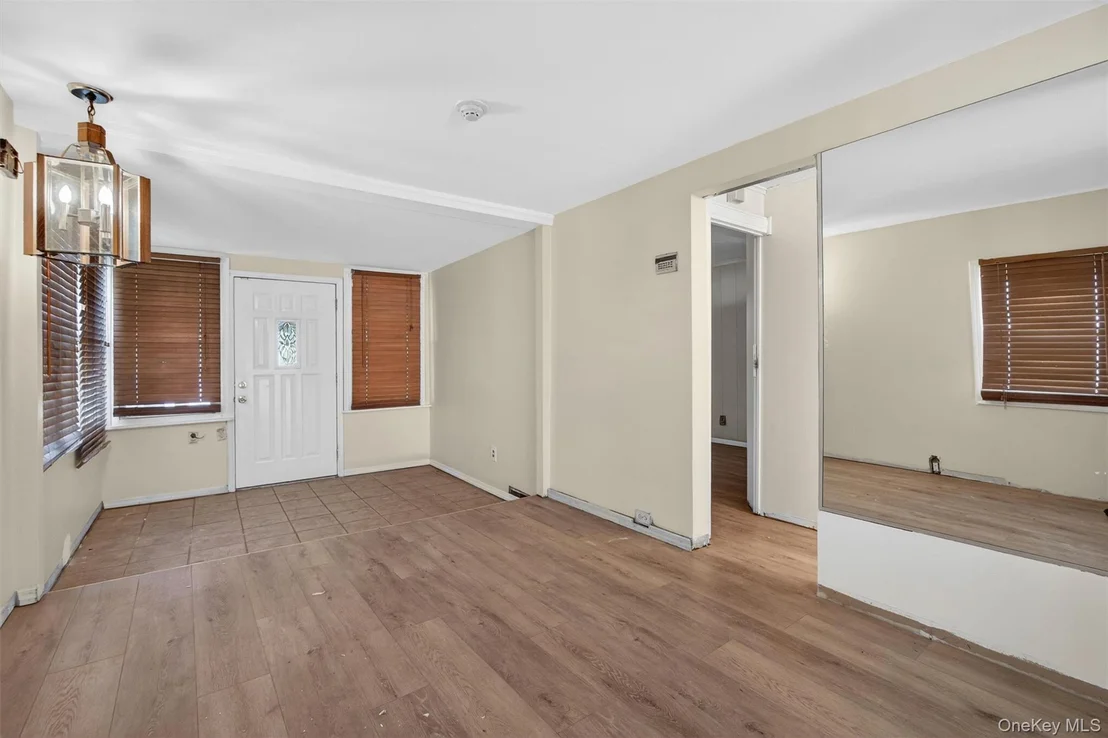 Photo of 500 Pershing Boulevard