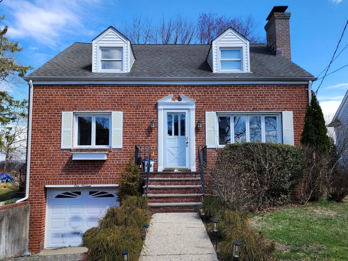 Photo of 119 Soundview Avenue
