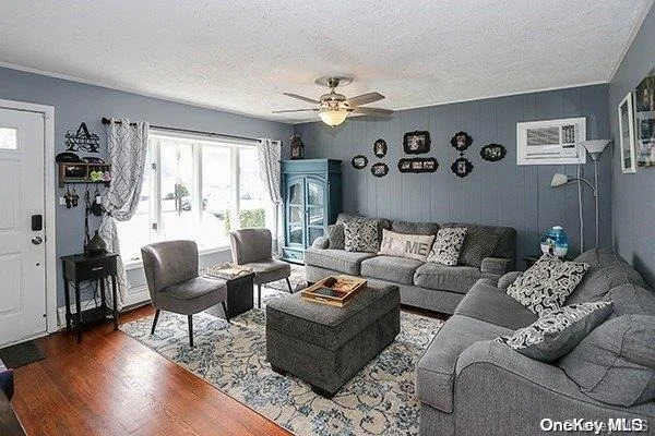 Photo of 44 Audrey Avenue