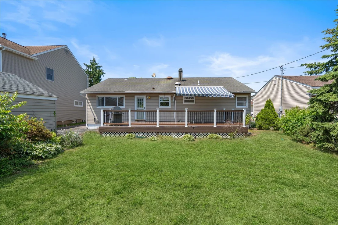 Photo of 697 Byron Avenue