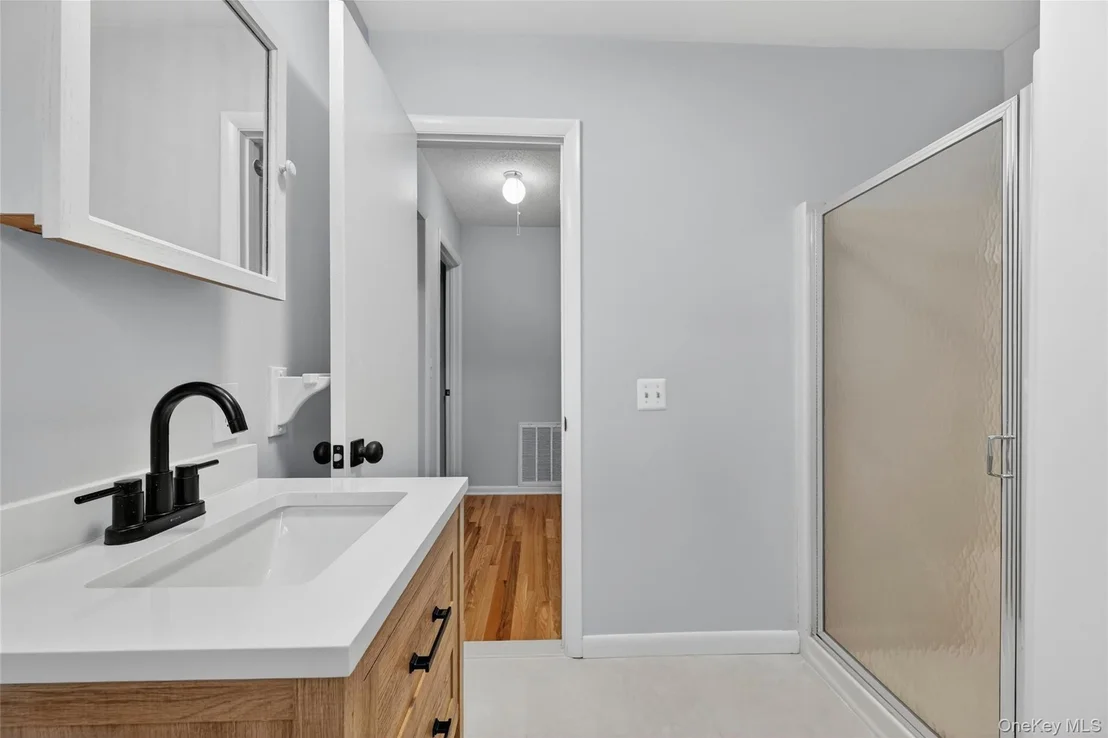 Photo of 6 Summit Place