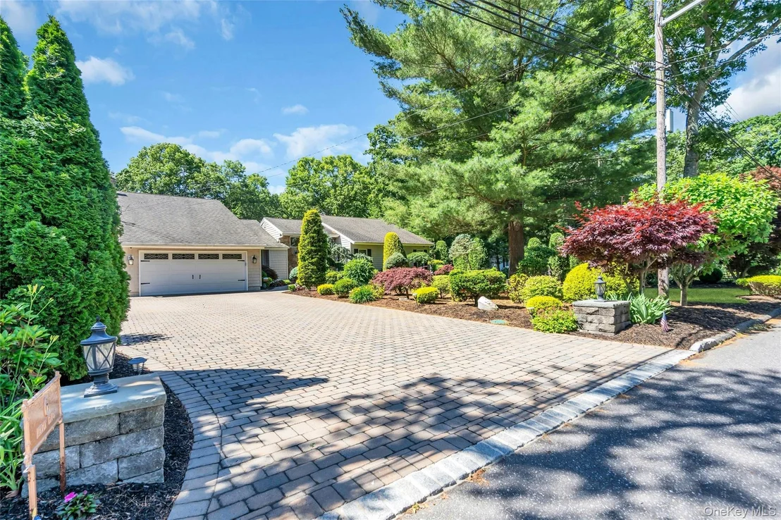 Photo of 6 Averly Place