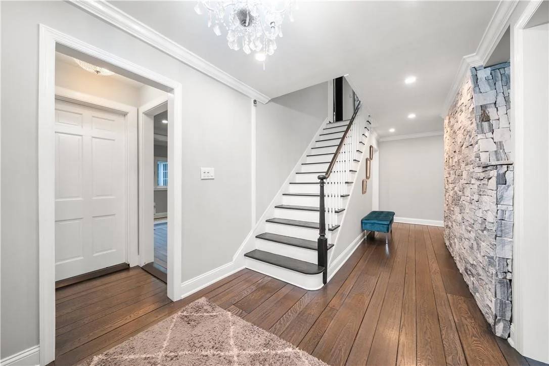 Photo of 55 Roe Avenue