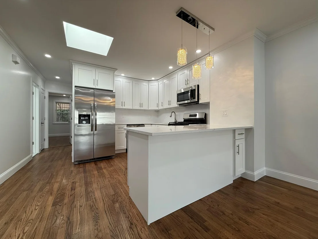 Photo of 3978 Carpenter Avenue