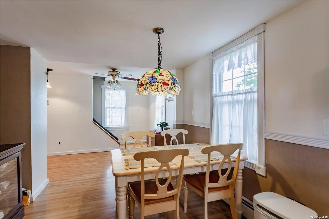 Photo of 164 Wilson Boulevard