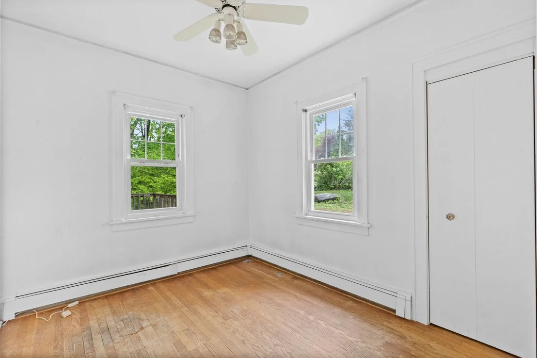 Photo of 803 Oakwood Drive