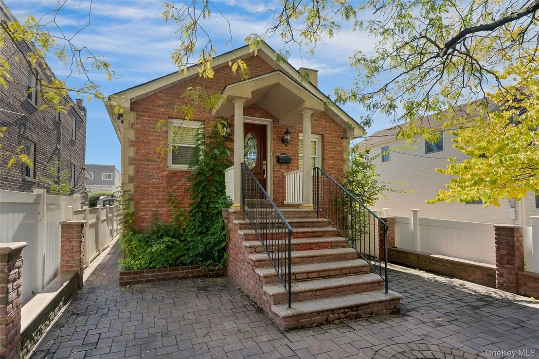 Photo of 4408 Locust Point Drive